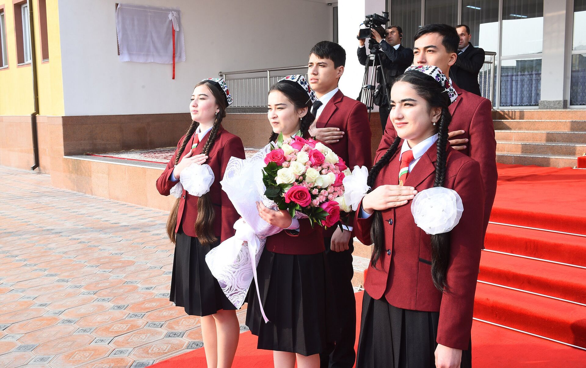В Таджикистане презентовали образовательный потенциал Югры