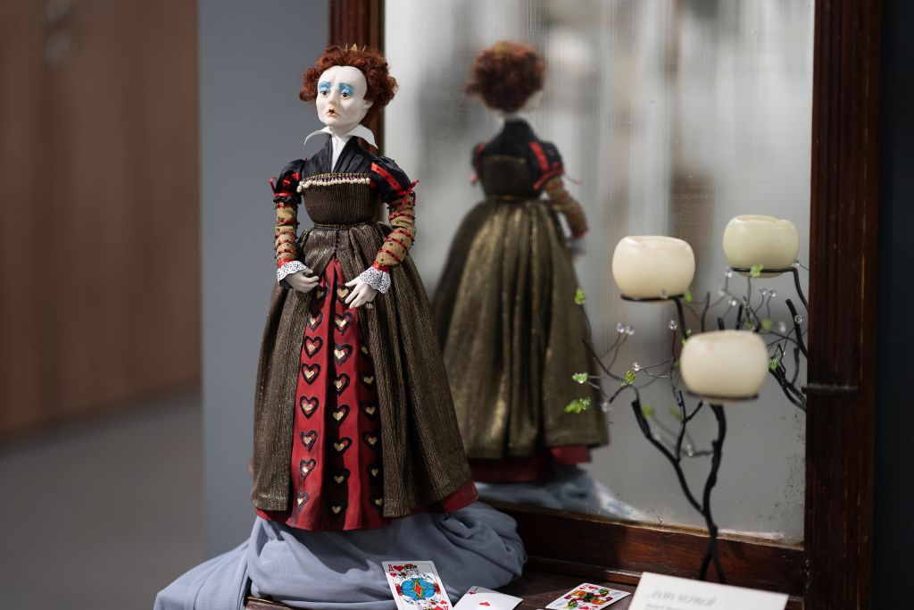 Выставка-продажа коллекционных, авторских и антикварных мишек Тедди и кукол «Мишка с Куклою»